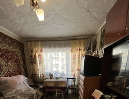 Комната в аренду в 5-к.  квартире